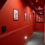 Boutique Trave Centre فندق *